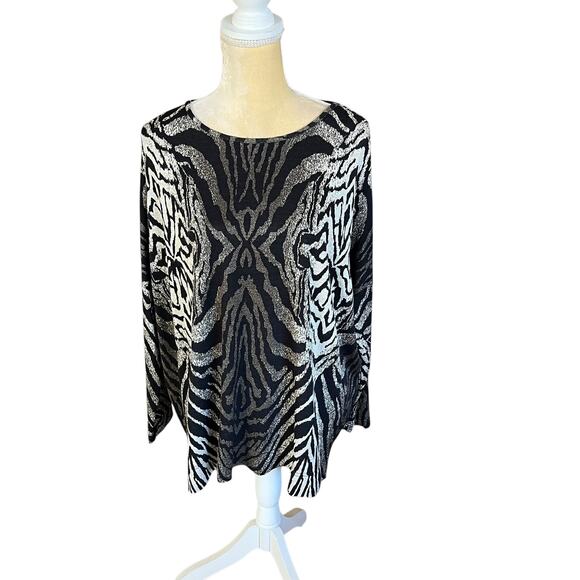 Sno Skins Animal Print Boxy Tunic Top Size Medium EUC - Picture 1 of 9